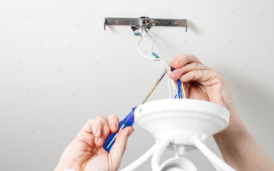 artisan électricien Les Bréviaires
