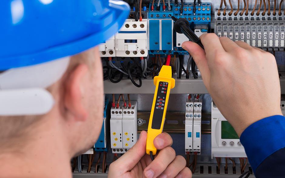 électricien dans le bâtiment Paris 15